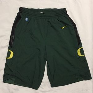 NIKE OREGON DUCKS BASKETBALL SHORTS NCAA U OF O